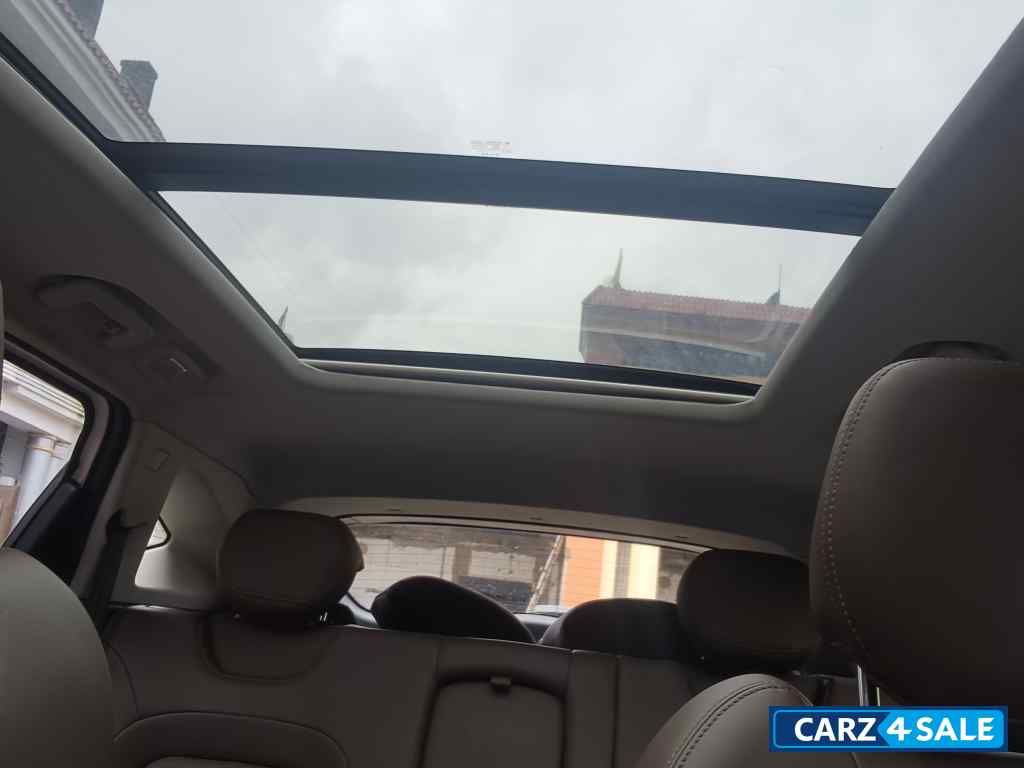 Tata Harrier XZ plus dual tone