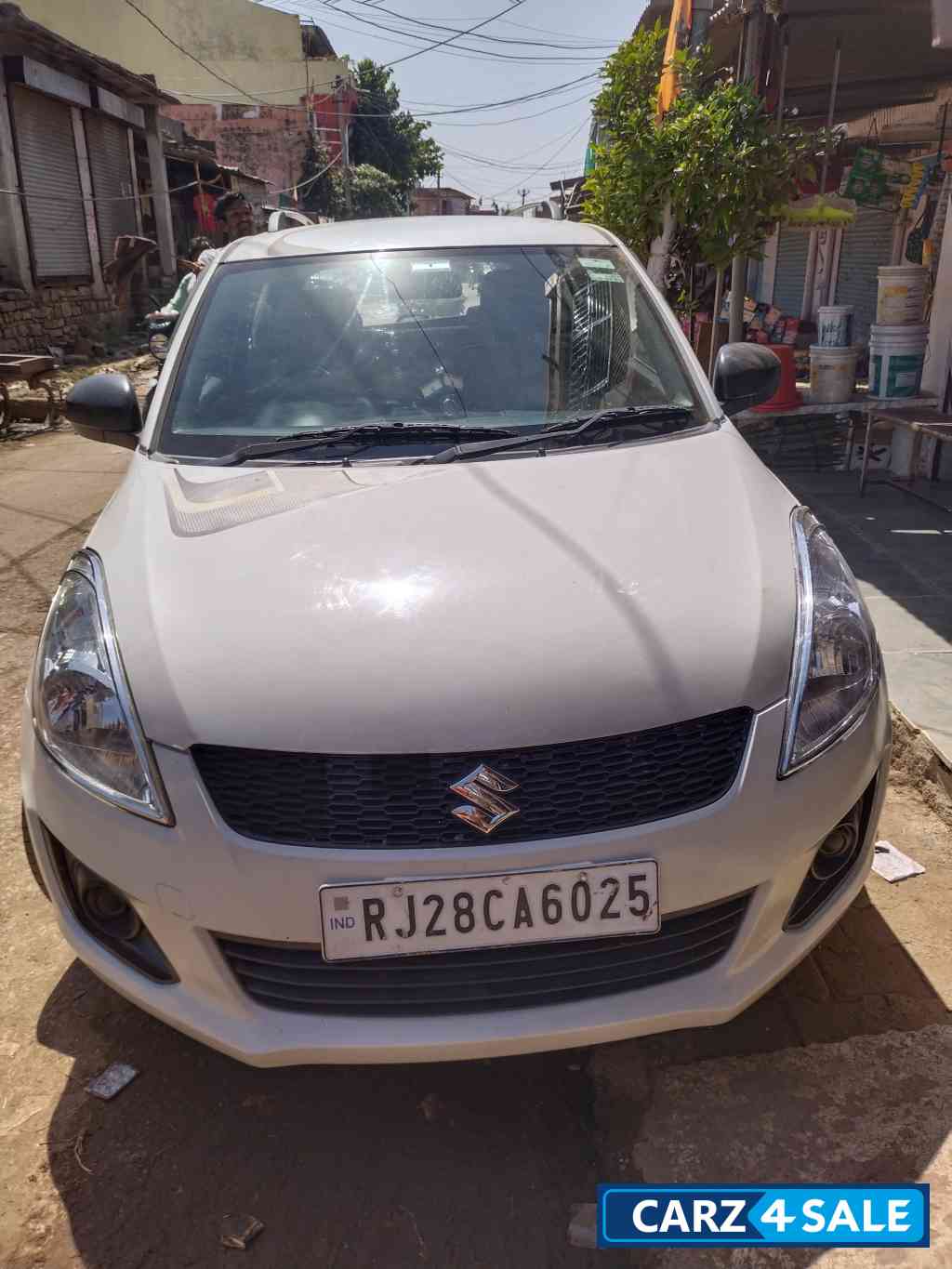 Maruti Suzuki Swift LXI Maruti Suzuki Swift LXI