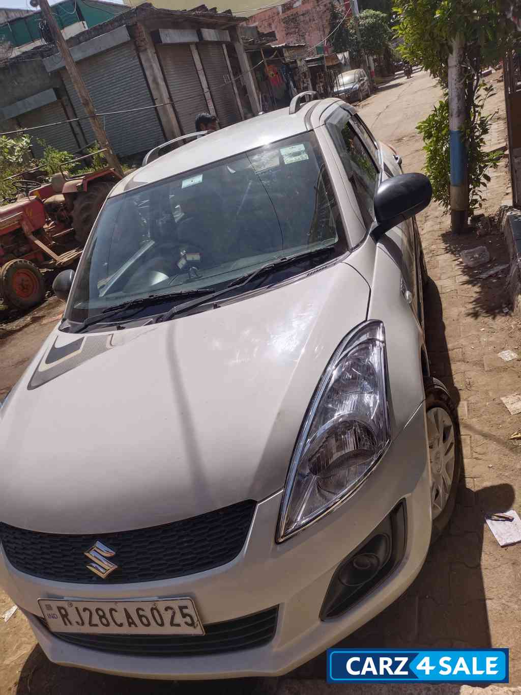 Maruti Suzuki Swift LXI Maruti Suzuki Swift LXI
