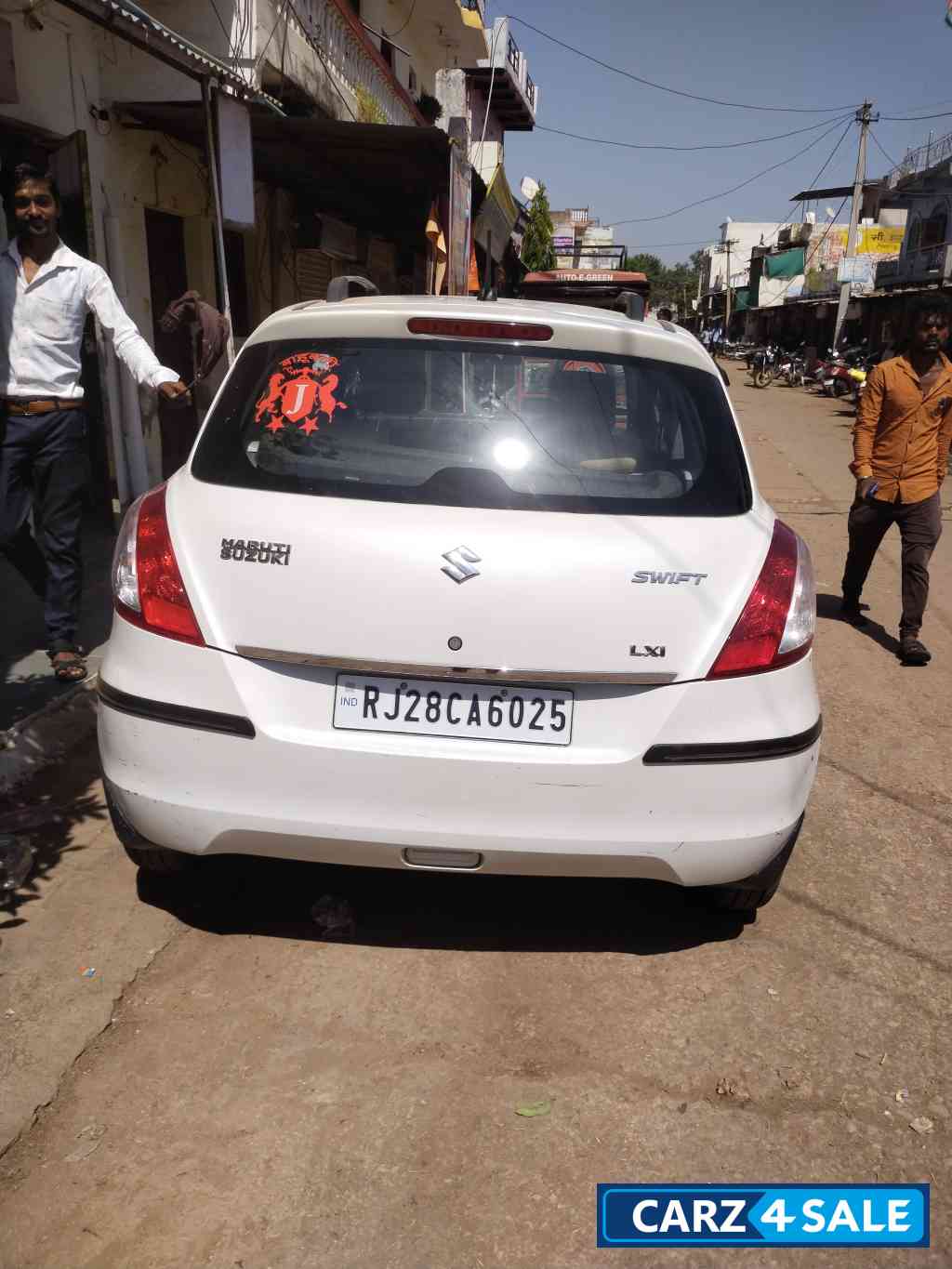 Maruti Suzuki Swift LXI Maruti Suzuki Swift LXI