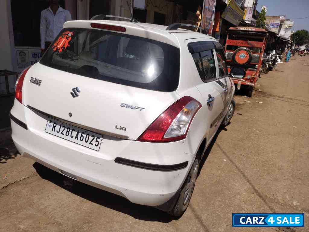 Maruti Suzuki Swift LXI Maruti Suzuki Swift LXI