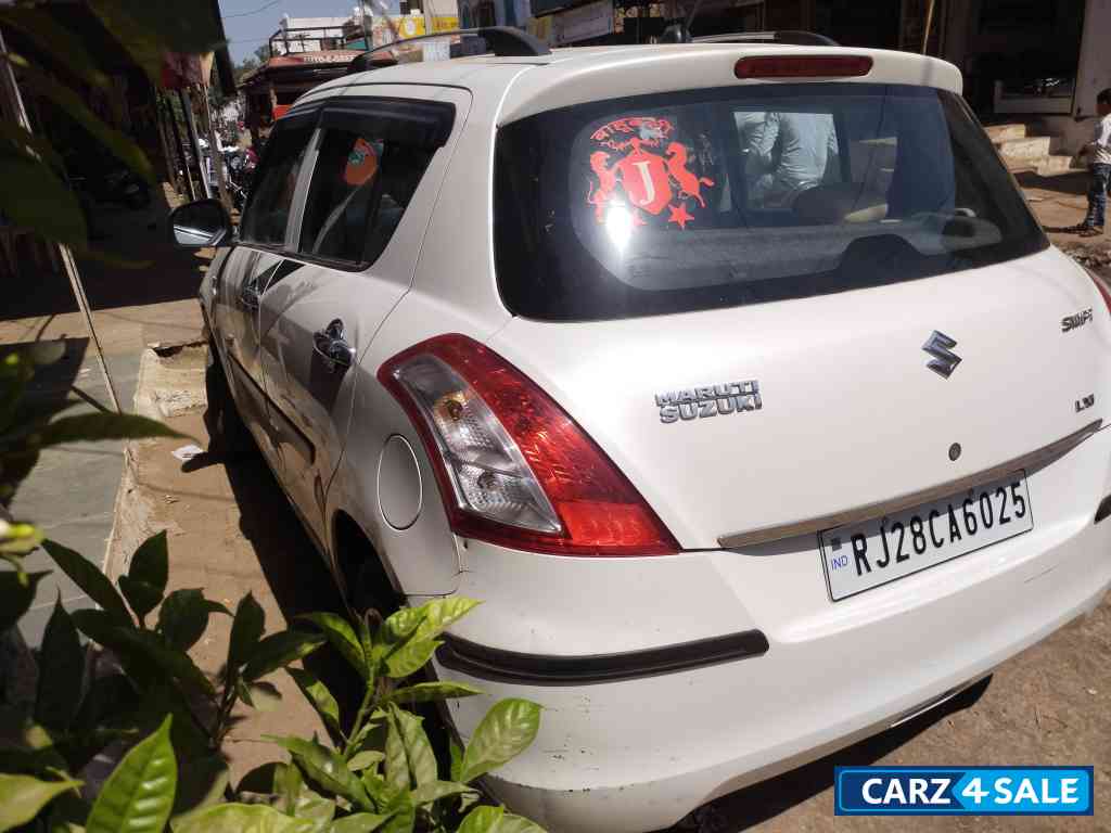 Maruti Suzuki Swift LXI Maruti Suzuki Swift LXI