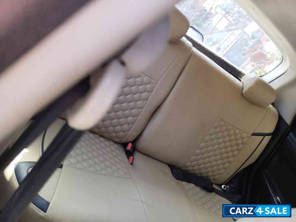 Maruti Suzuki Swift LXI Maruti Suzuki Swift LXI