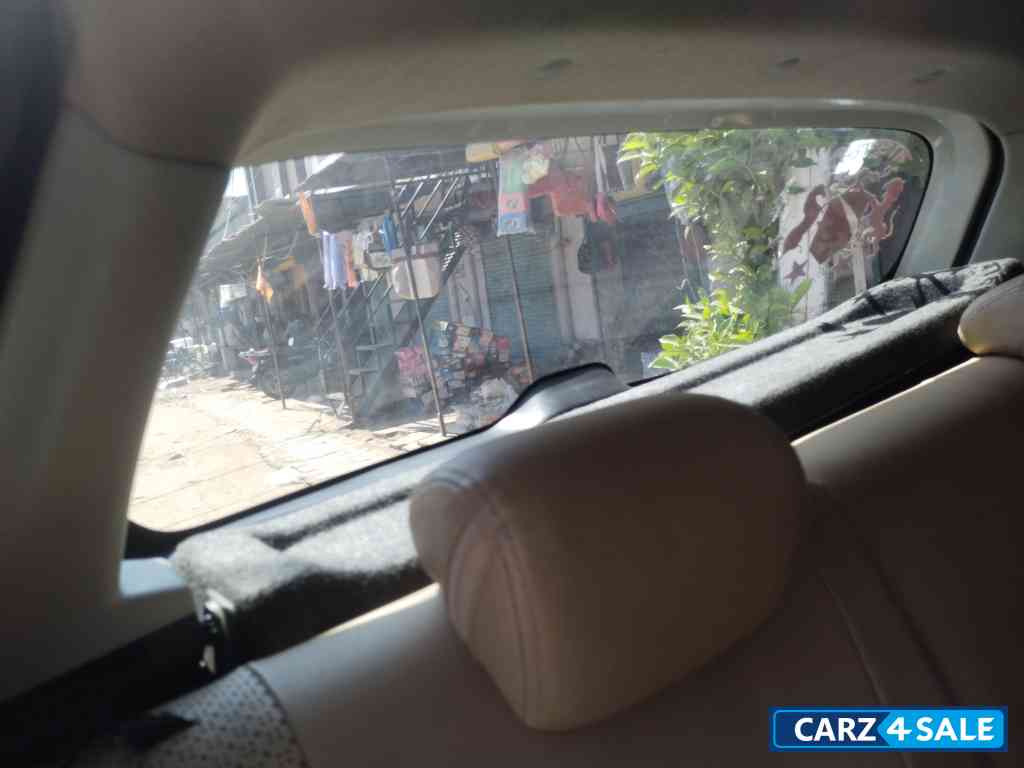 Maruti Suzuki Swift LXI Maruti Suzuki Swift LXI