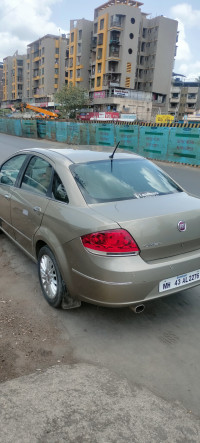 Golden Fiat Linea Tjet