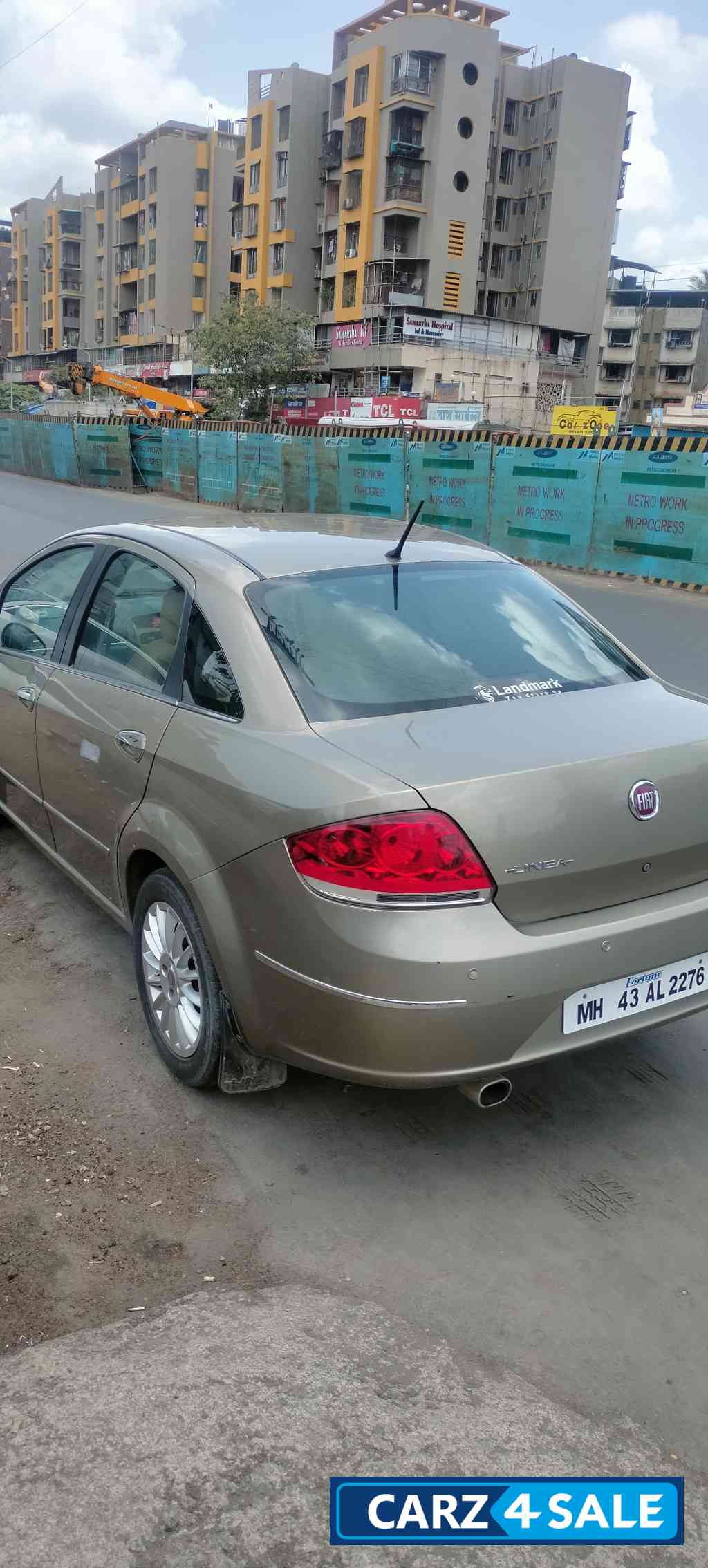 Golden Fiat Linea Tjet