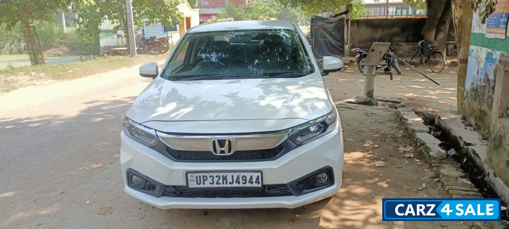 Platinum White Honda Amaze VX - IVTECH