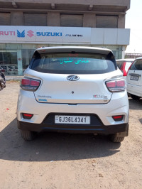 Mahindra KUV100 k2