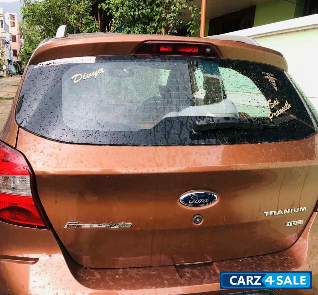 Ford Freestyle Titanium