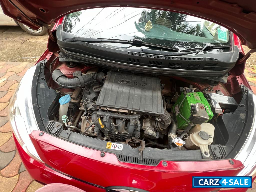 Hyundai i10 grand sportz 1.2