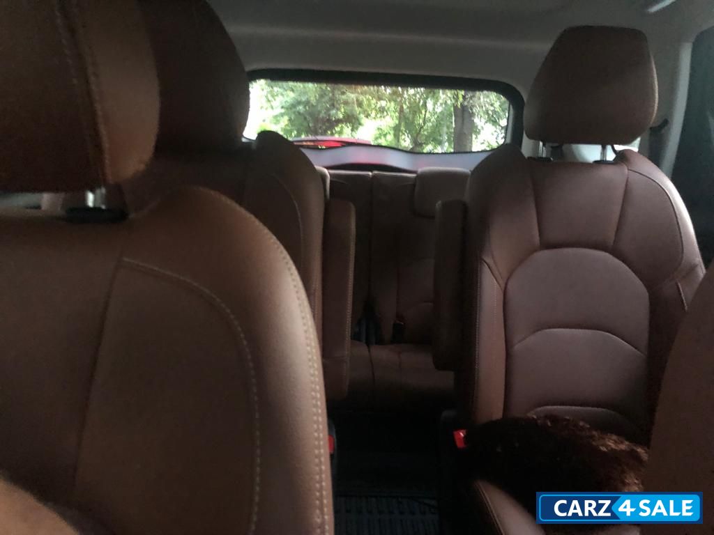 MG Hector Plus 6 seater Petrol CVT