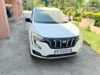White Mahindra XUV700 Ax5