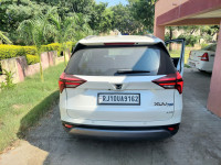 White Mahindra XUV700 Ax5