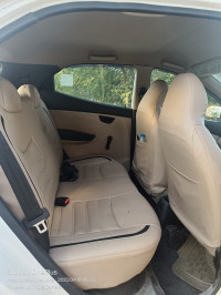 White Hyundai Eon Era+ (Airbag)
