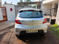 Silky Silver Tata Tiago Revotron 1.2 L XT