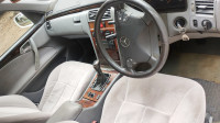 Mercedes-Benz E-Class V6 MT