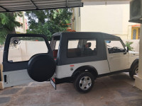 White Maruti Suzuki Gypsy Gypsy king