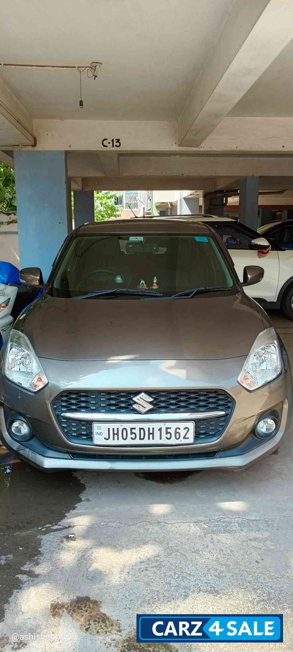 Maruti Suzuki Swift Vxi