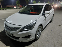 White Hyundai Verna 1.4 Fludic CRDI
