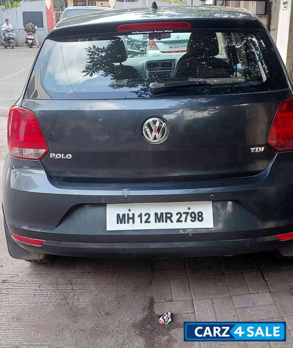 Grey Volkswagen Polo 1.5 tdi highline