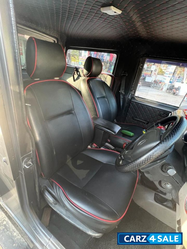 Mahindra Thar 4 X 4 AC 7 Seater