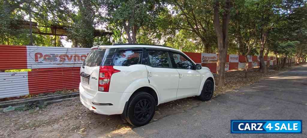 Mahindra XUV 500 W4