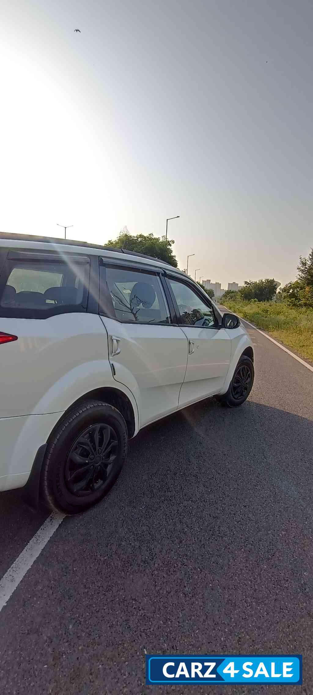 Mahindra XUV 500 W4