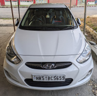 White Hyundai Verna 1.6 SX VTVT