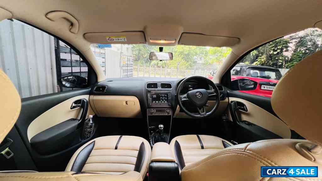 Carbon Steel Skoda Rapid 1.0L TSI AMBITION MANUAL Carbon Steel Skoda Rapid 1.0L TSI AMBITION MANUAL