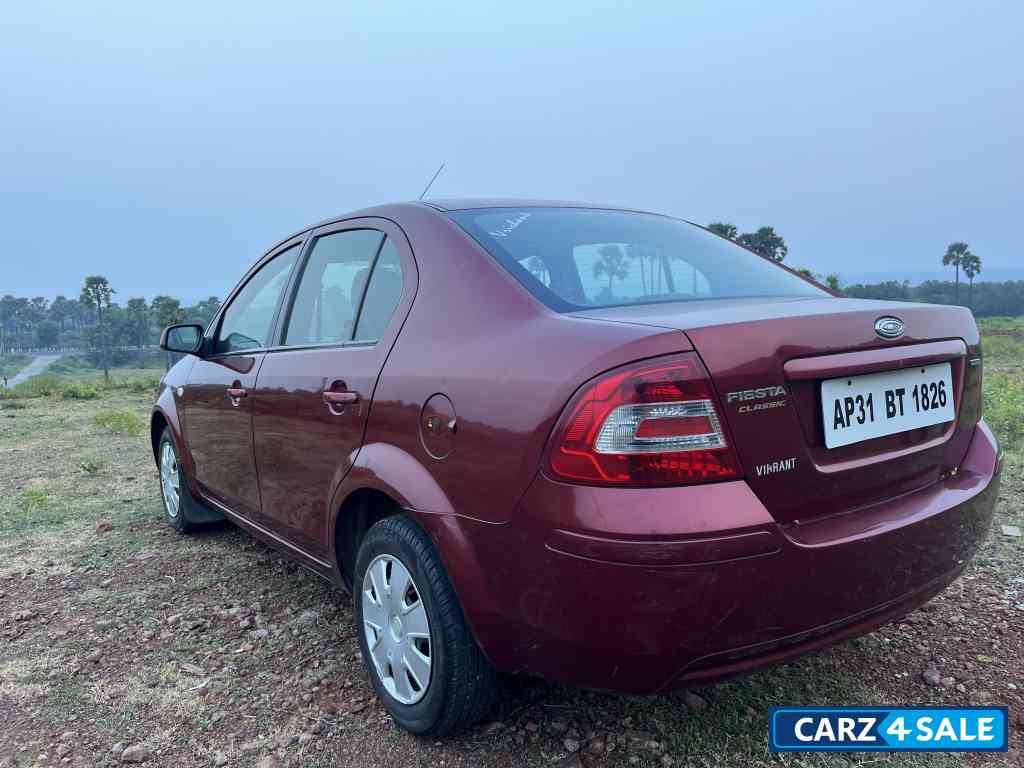 Paprika Red Ford Fiesta 1.6 Duratec SXI