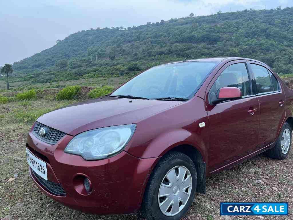 Paprika Red Ford Fiesta 1.6 Duratec SXI