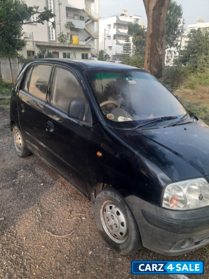 Black Hyundai Santro xing XE