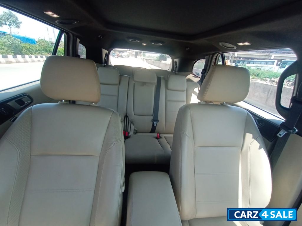 Dark Red Ford Endeavour 3.2 Titanium AT 4×4