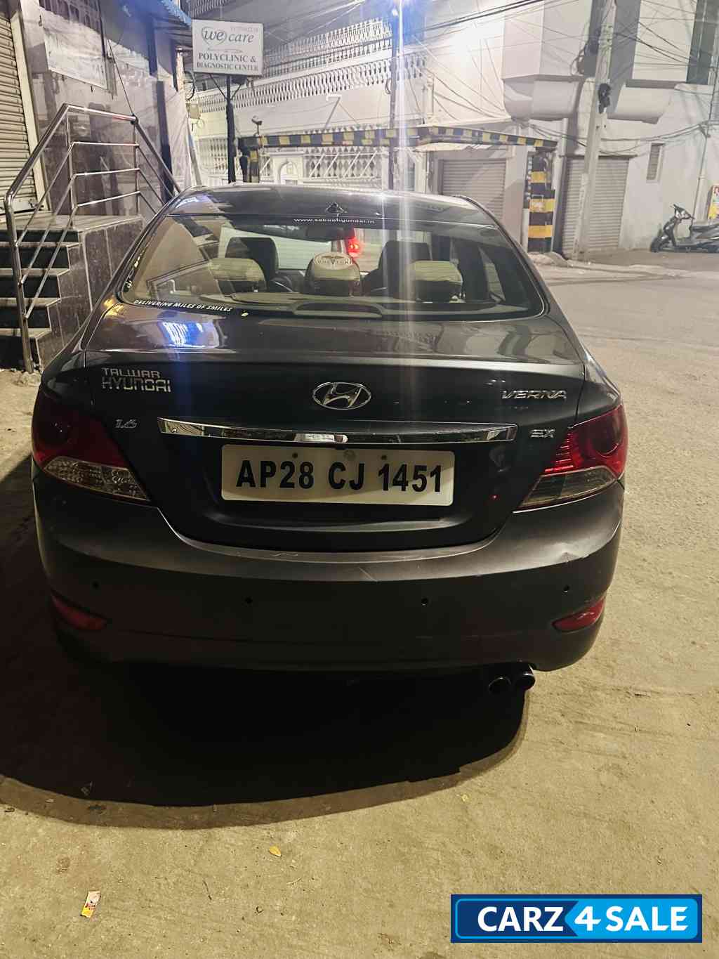 Grey Hyundai Verna Fluidic 1.6 crdi