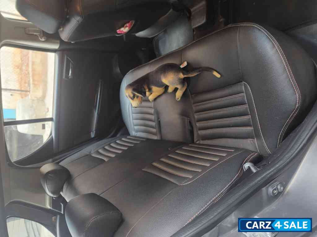 Grey Maruti Suzuki Swift ZDi