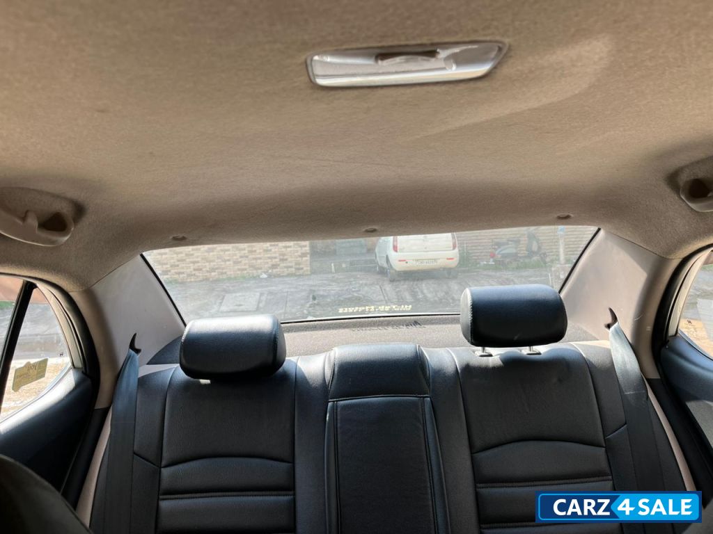 Hyundai Xcent 1.2 VTVT E Plus Petrol + CNG