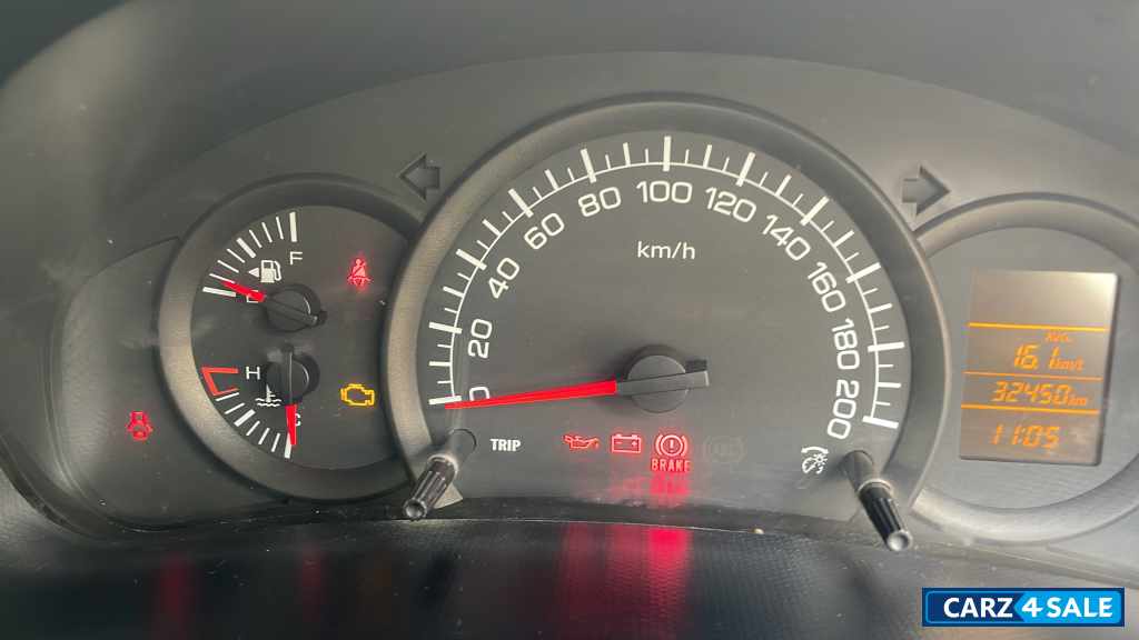 Maruti Suzuki Swift Lxi bsIV