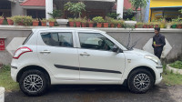 Maruti Suzuki Swift Lxi bsIV