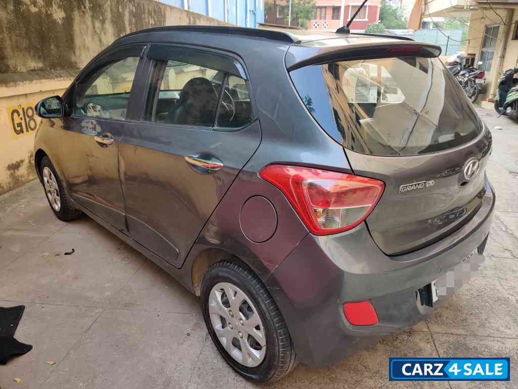 Hyundai  Grand i10