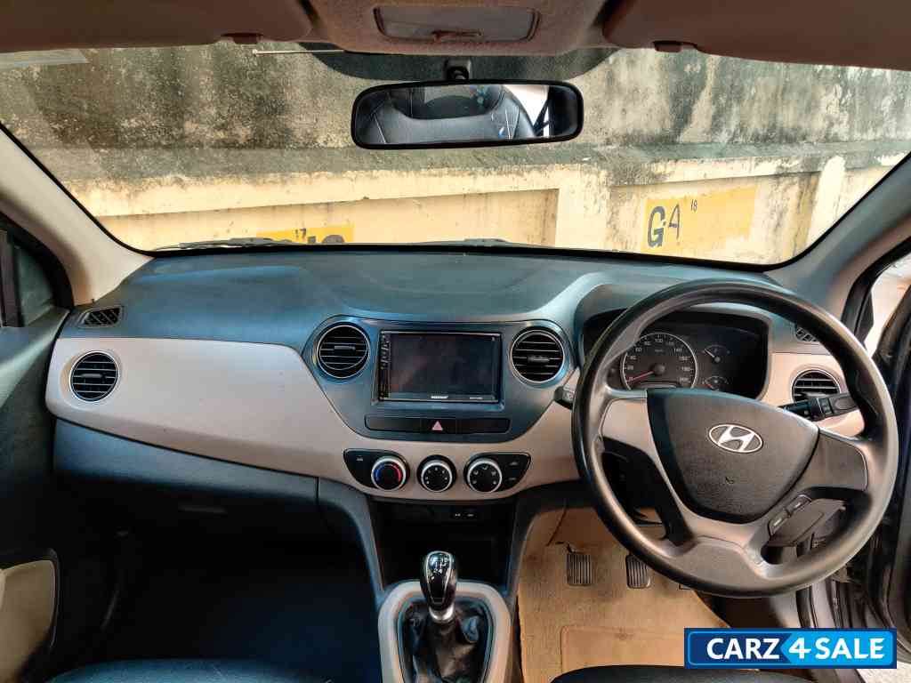 Hyundai  Grand i10