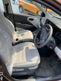 Brown Hyundai Aura S cng 2022