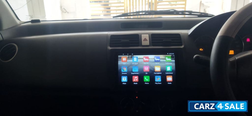 White Maruti Suzuki  Swift dzire