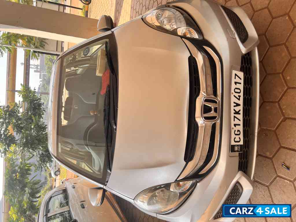 Silver Honda Amaze I-vtec S