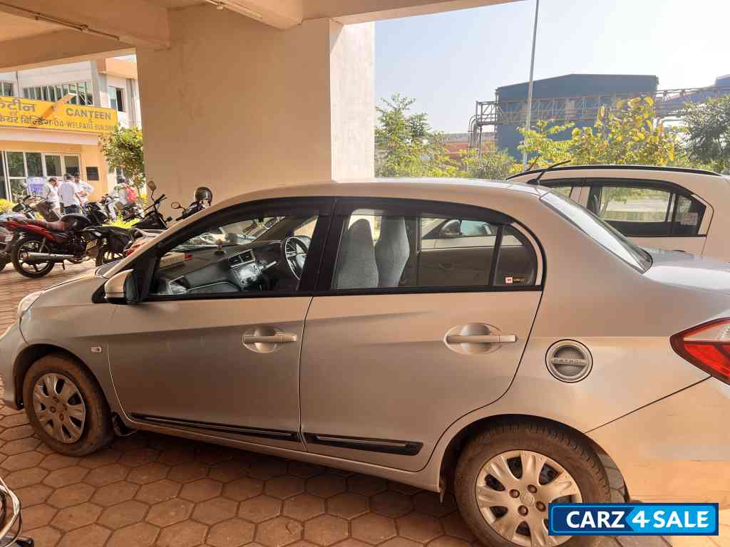 Silver Honda Amaze I-vtec S