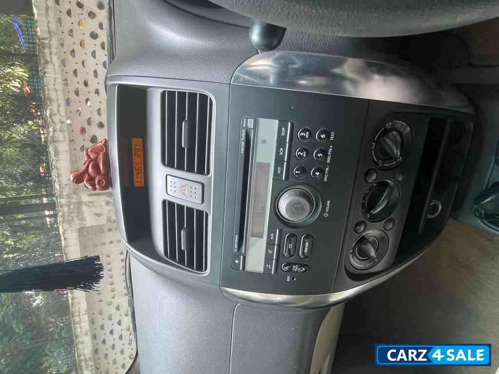 Champagne Gold Maruti Suzuki SX4 VXi