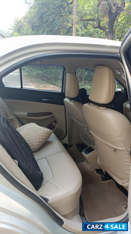 Silver Maruti Suzuki Dzire Zxi Amt