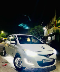 C White Hyundai i20 DSL 1.4 Sportz