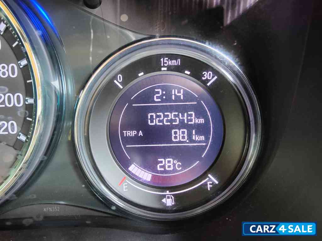 White Honda City 4th generation ivtech petrol