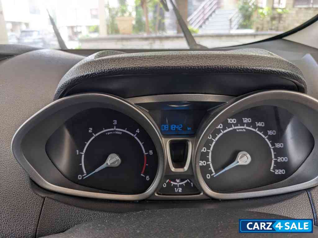 Blue Ford Ecosport Titanium 1.5 TDCi diesel
