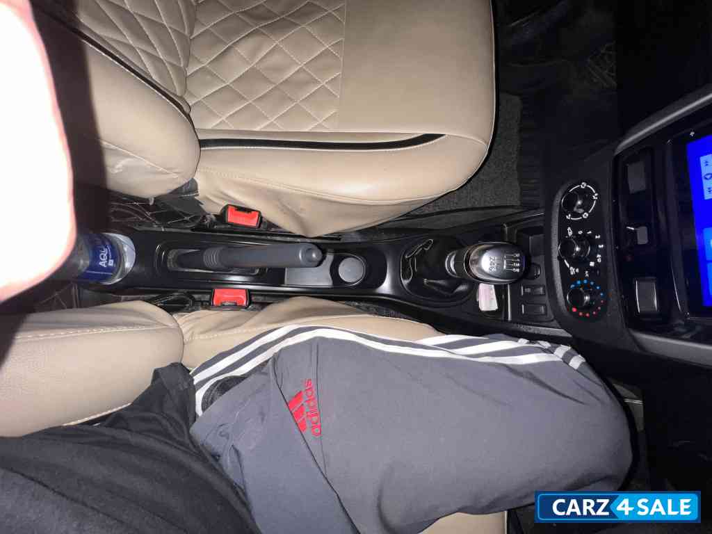 Mahogany Brown Renault Duster RXE PETROL MT 1.3L TURBO